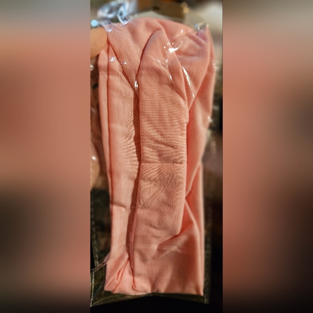 Pink Gift Box - Picture 6 of 9